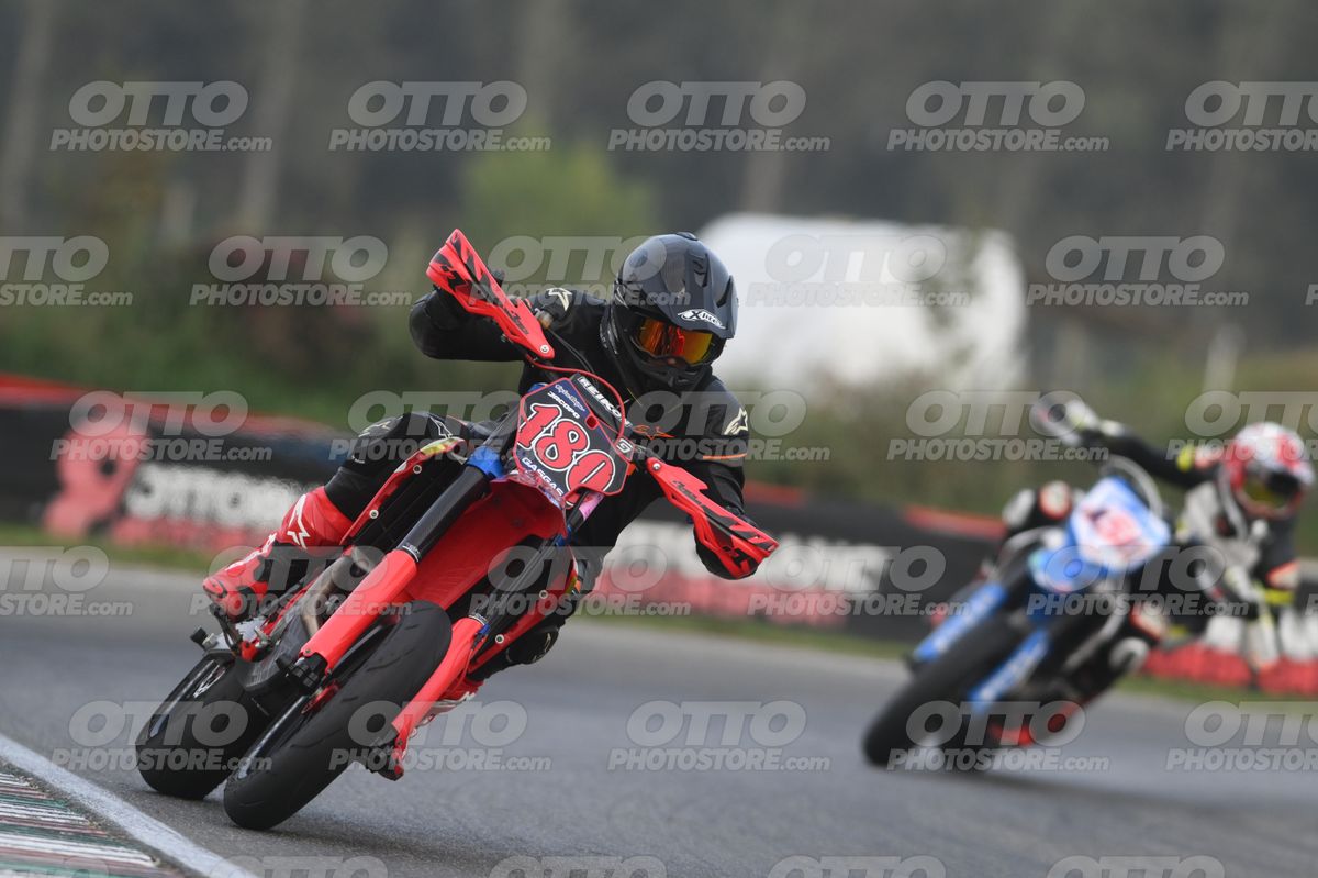 SUPERMOTO 180 · DSH_0618