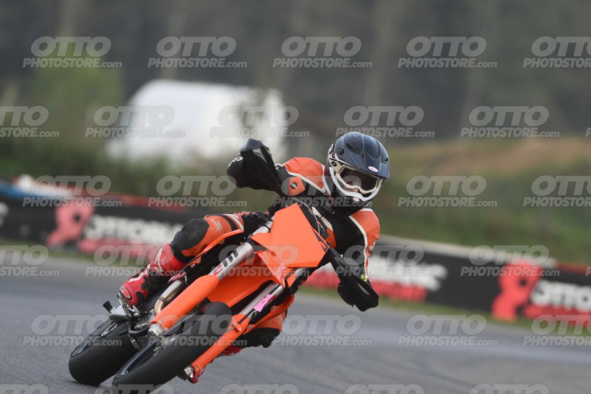 SUPERMOTO 0 KTM black orange · DSH_0621