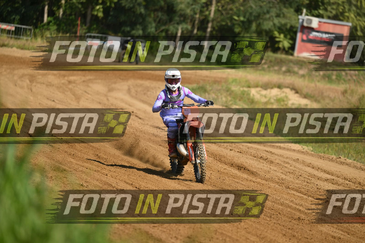 KTM - PURPLE SUITE WHITE HELMET · DSH_0628