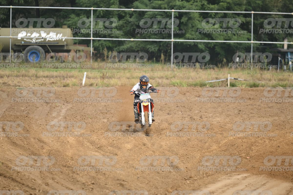 KTM ORANGE WHITE - BLACK WHITE ORANGE SUIT - BLACK ORANGE HELMET · DSH_0632