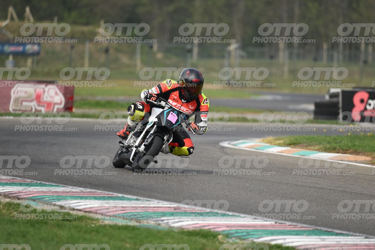 PITBIKE - SCOOTER WHITE BLACK MINI SPORT BIKE WITH TEAL TRIM AND PINK PLATE - ORANGE BLACK FLUO YELLOW MTECH SUIT - BLACK HELMET WITH ORANGE VISOR · DSH_0632