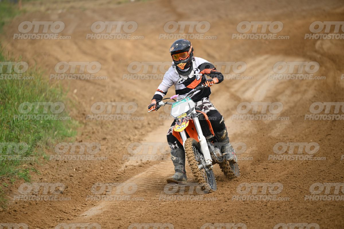 KTM ORANGE WHITE - BLACK WHITE ORANGE SUIT - BLACK ORANGE HELMET · DSH_0638