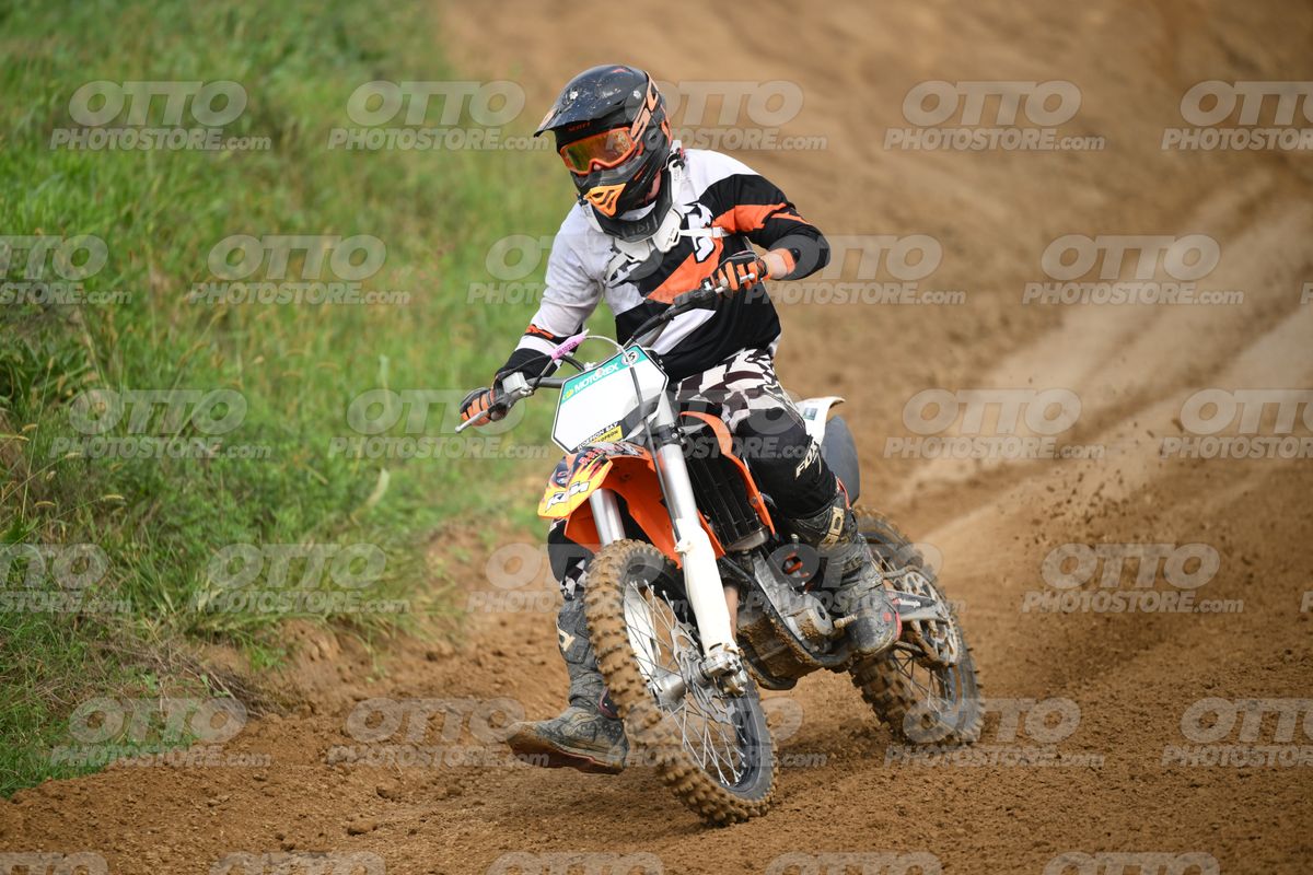 KTM ORANGE WHITE - BLACK WHITE ORANGE SUIT - BLACK ORANGE HELMET · DSH_0640