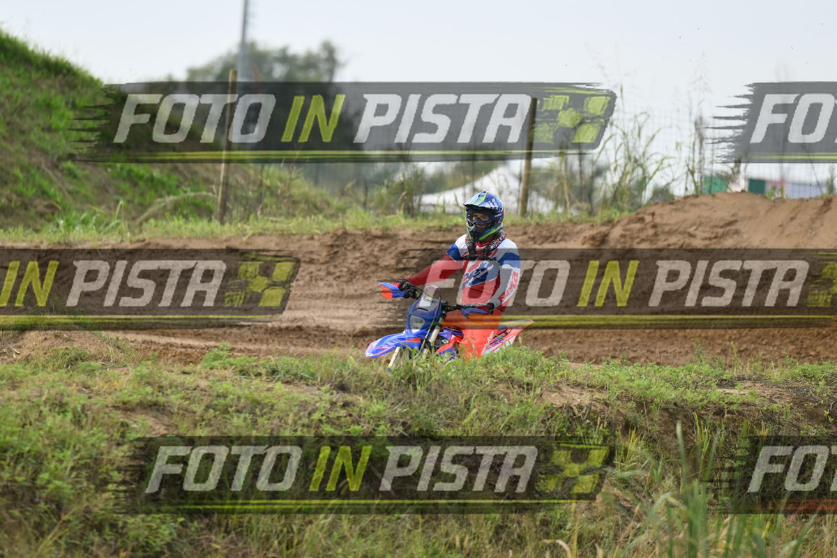 FANTIC RED PINK · DSH_0644