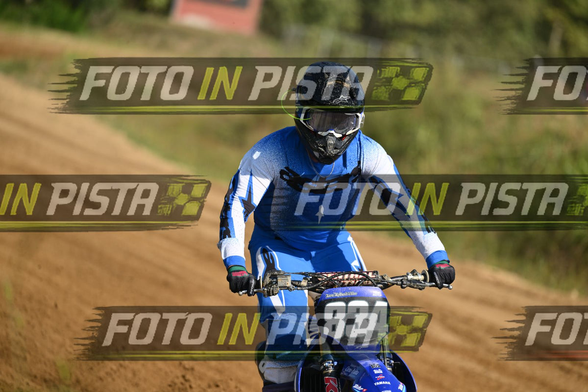 834 · DSH_0647