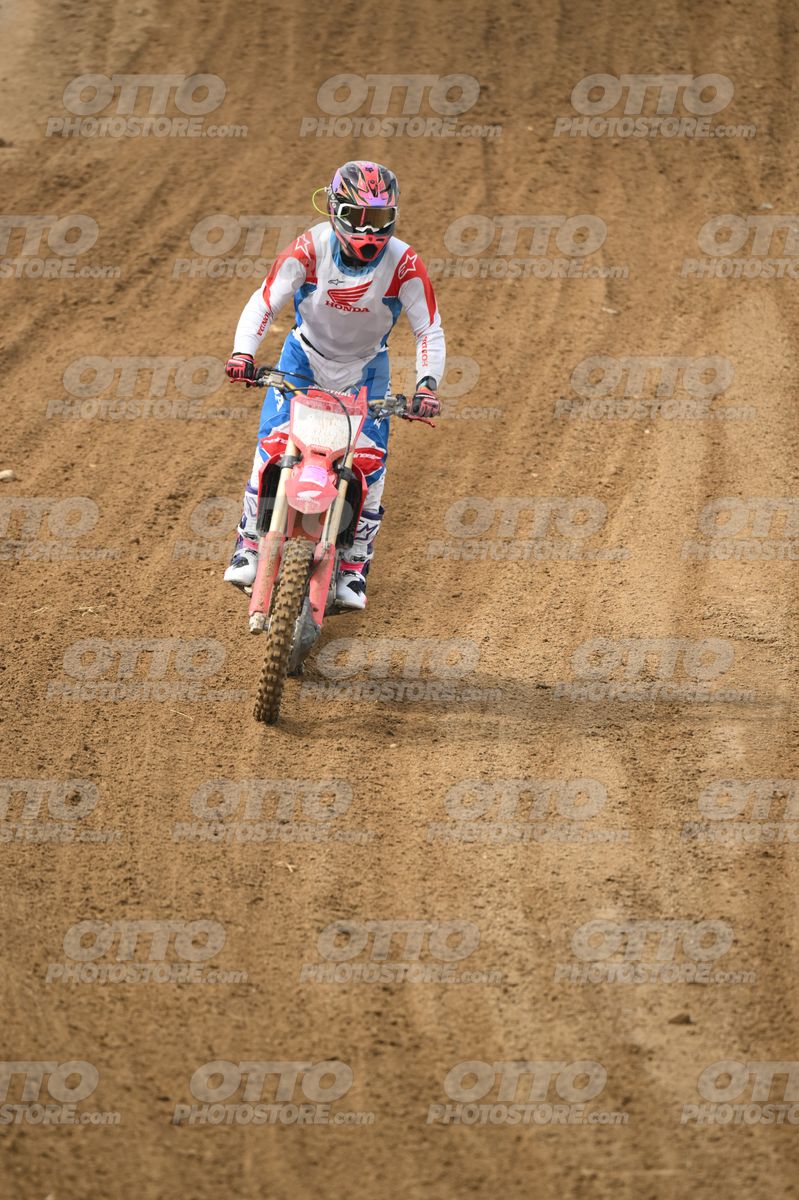 HONDA CRF - White Red Blue Honda Suite · DSH_0651