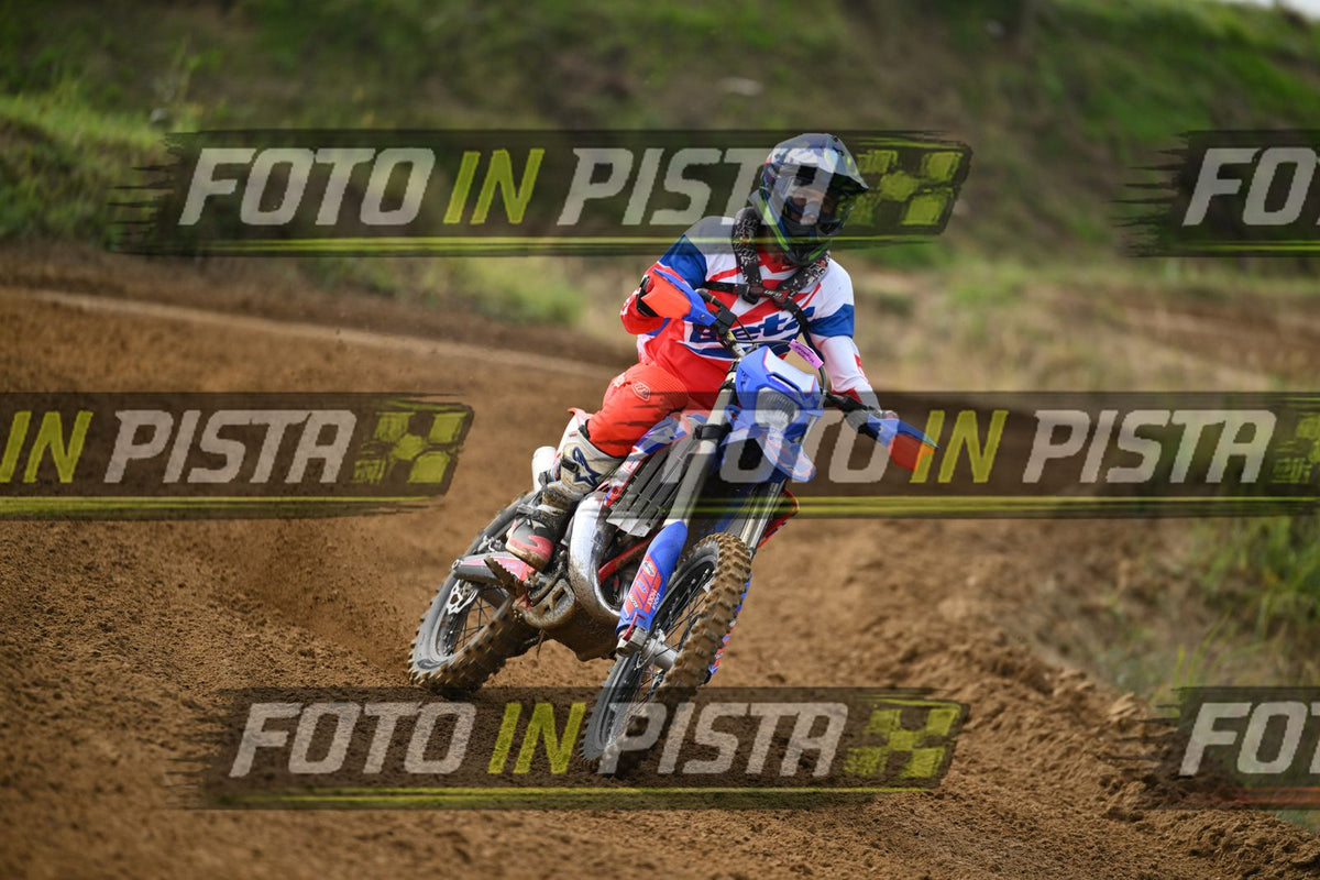 FANTIC RED PINK · DSH_0656