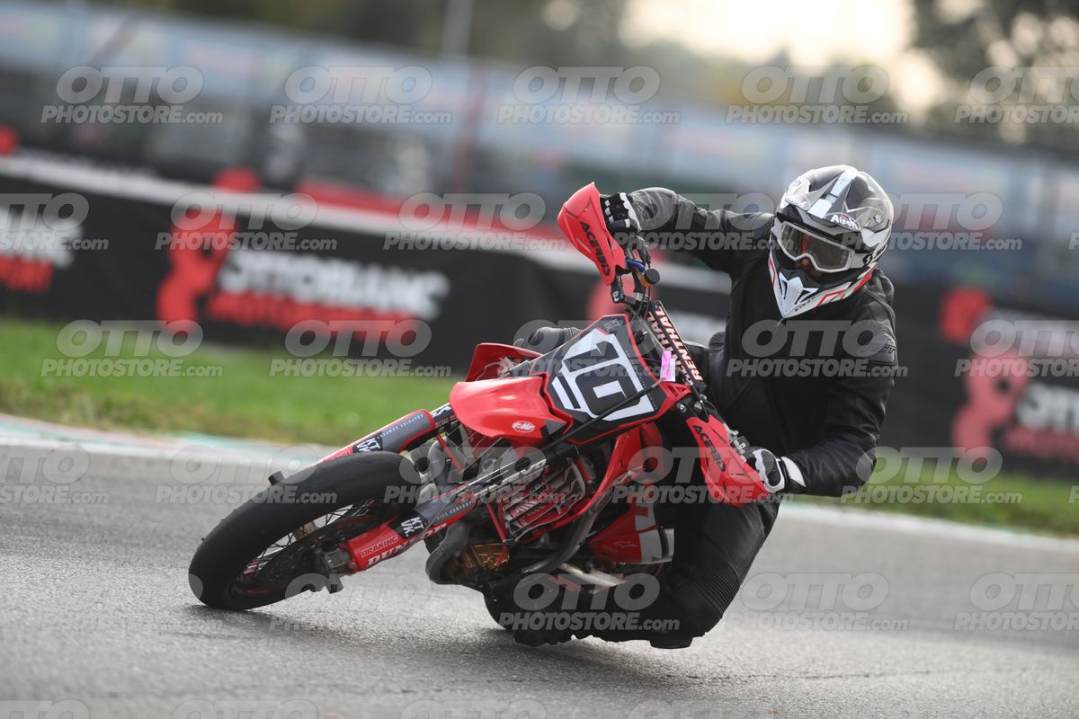 SUPERMOTO 10 (RED) · DSH_0661
