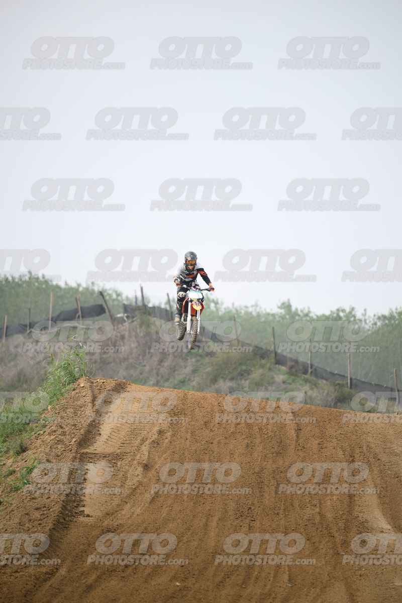 KTM ORANGE WHITE - BLACK WHITE ORANGE SUIT - BLACK ORANGE HELMET · DSH_0670