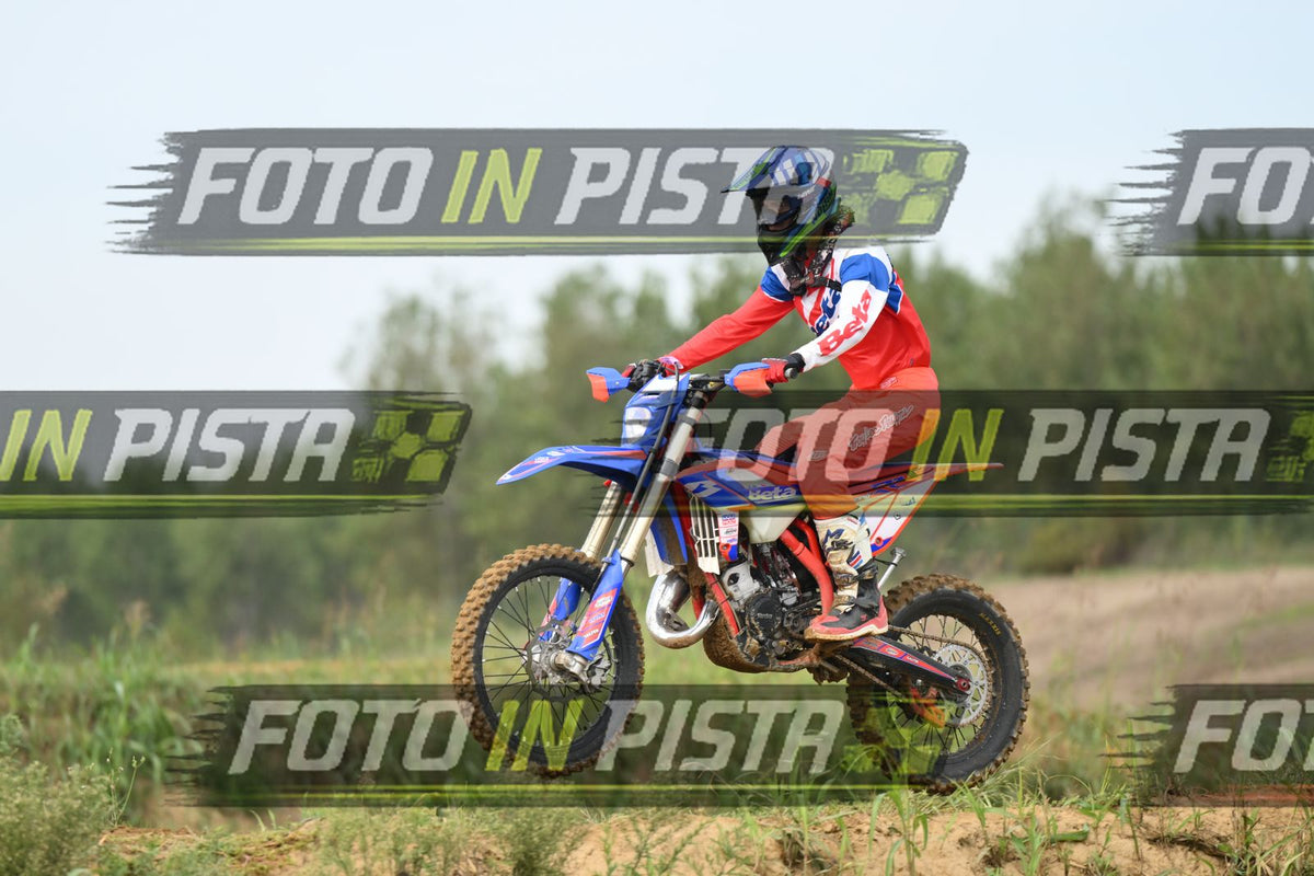 FANTIC RED PINK · DSH_0672