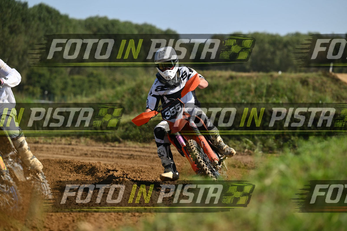355 · DSH_0683