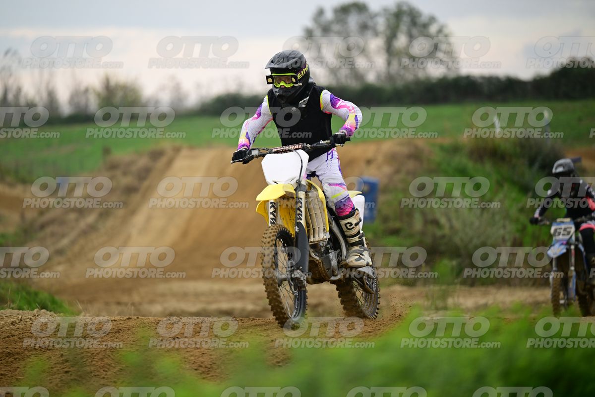 0 - HONDA WHITE YELLOW - WHITE PINK SUITE (BLACK FLUO YELLOW HELMET) · DSH_0687