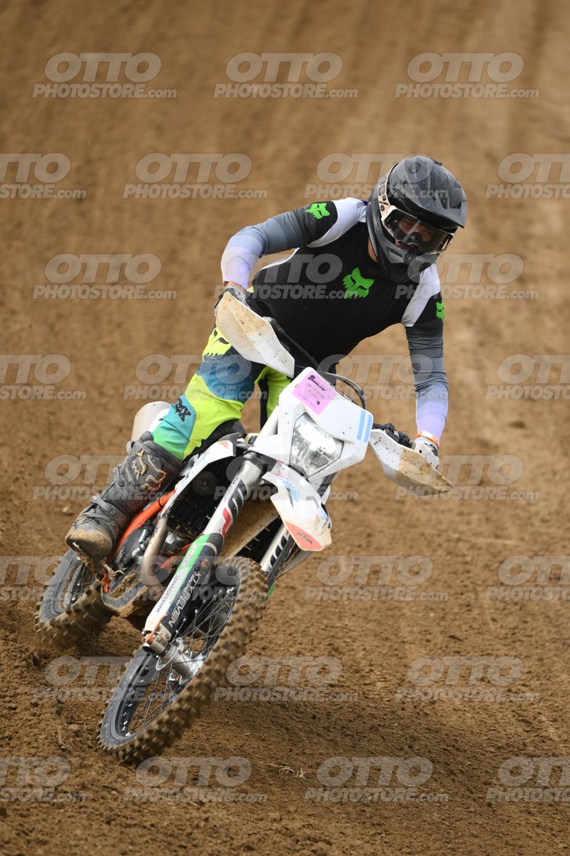 WHITE BIKE WITH PINK NUMBER PLATE - BLACK GREY FLUO GREEN FOX SUIT WITH FLUO YELLOW GREEN TEAL PANTS - BLACK GREY HELMET · DSH_0693