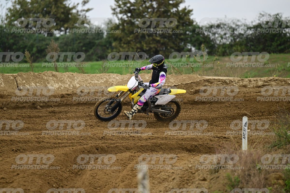 0 - HONDA WHITE YELLOW - WHITE PINK SUITE (BLACK FLUO YELLOW HELMET) · DSH_0696