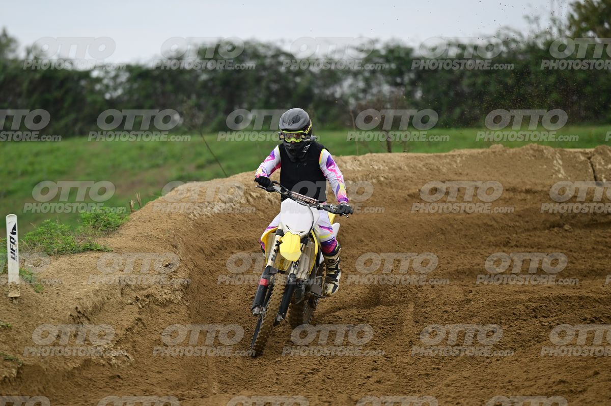 0 - HONDA WHITE YELLOW - WHITE PINK SUITE (BLACK FLUO YELLOW HELMET) · DSH_0700