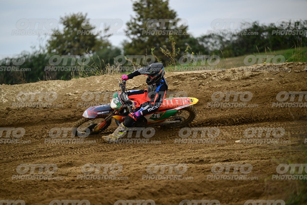 26 · DSH_0759
