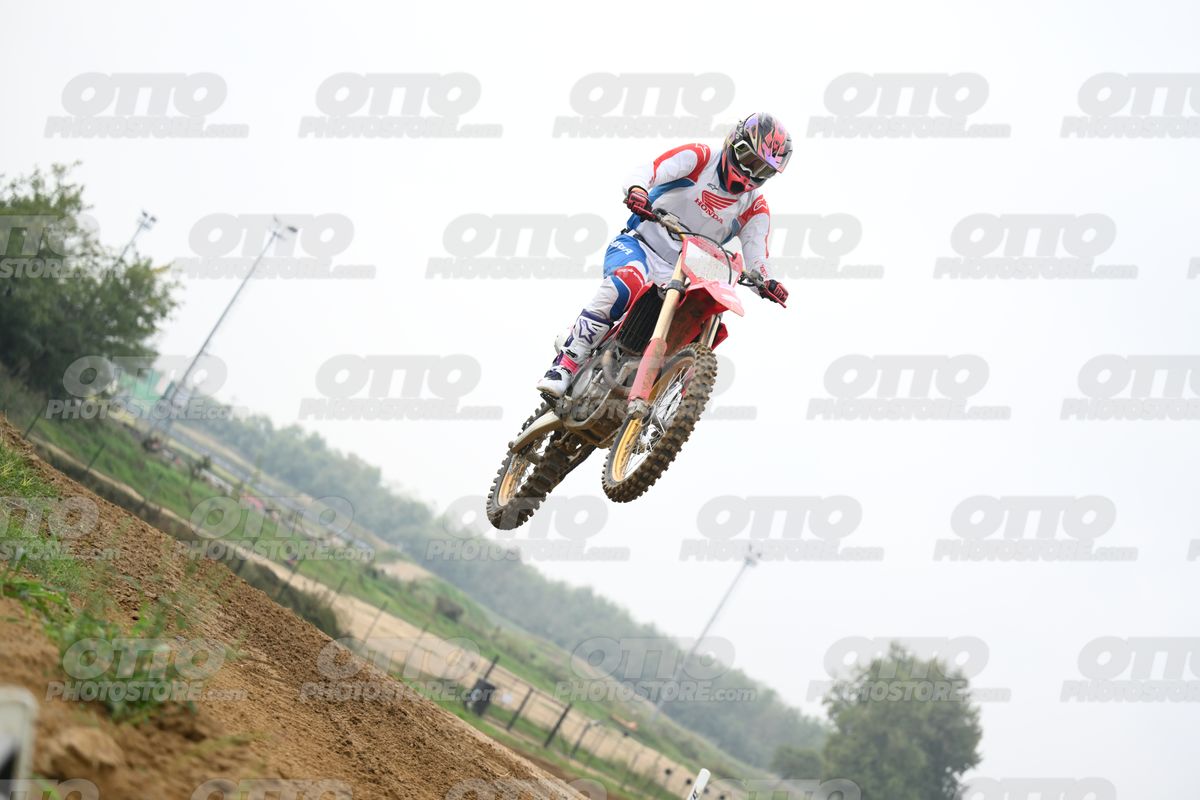 HONDA CRF - White Red Blue Honda Suite · DSH_0761