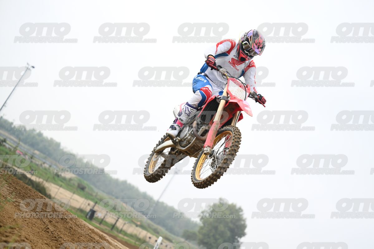 HONDA CRF - White Red Blue Honda Suite · DSH_0763