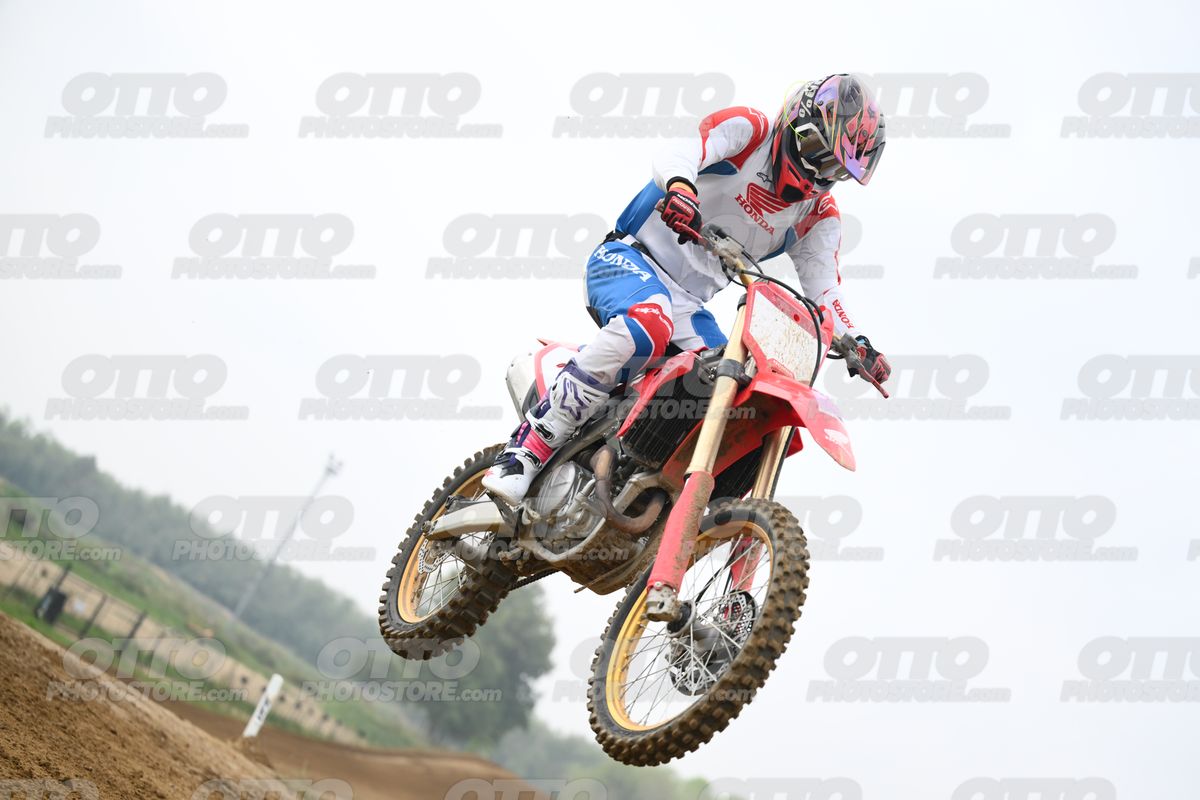 HONDA CRF - White Red Blue Honda Suite · DSH_0765