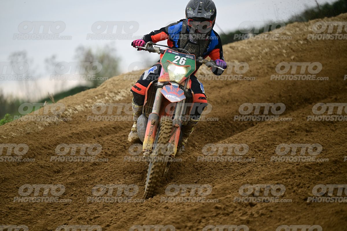 26 · DSH_0765