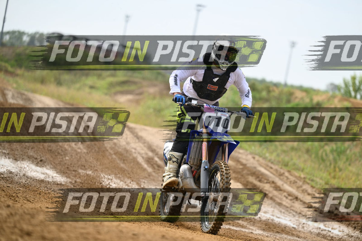 710 · DSH_0775