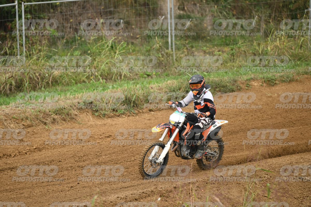 KTM ORANGE WHITE - BLACK WHITE ORANGE SUIT - BLACK ORANGE HELMET · DSH_0800