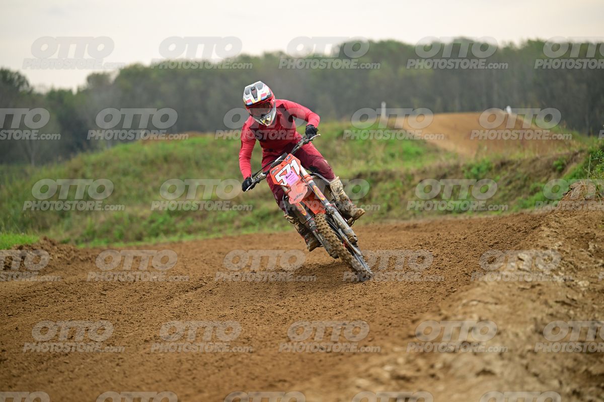 571 · DSH_0810