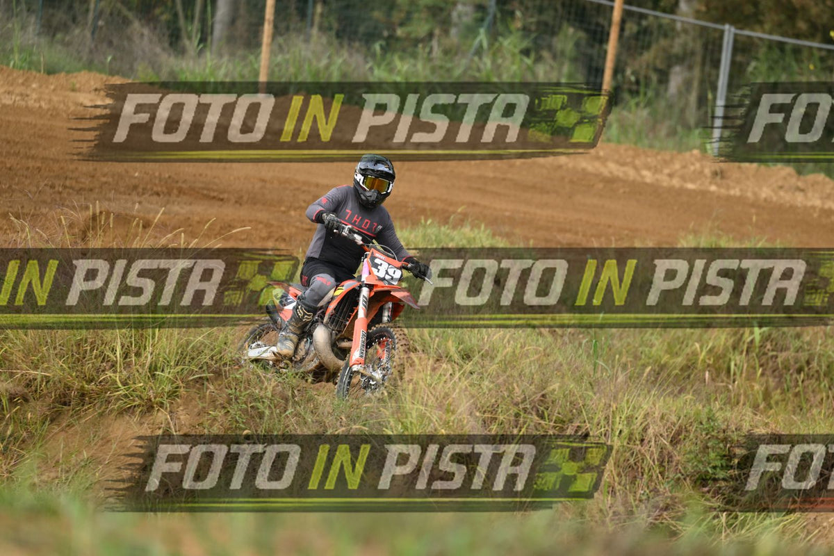 39 · DSH_0819