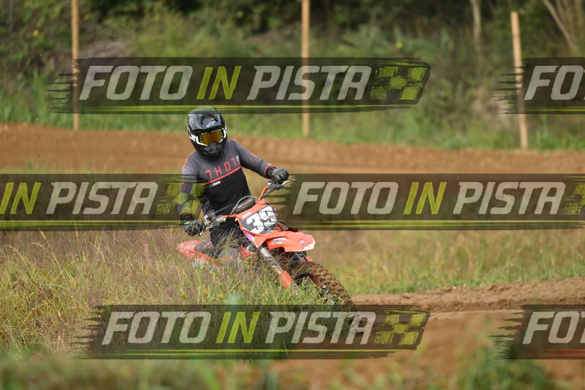 39 · DSH_0821
