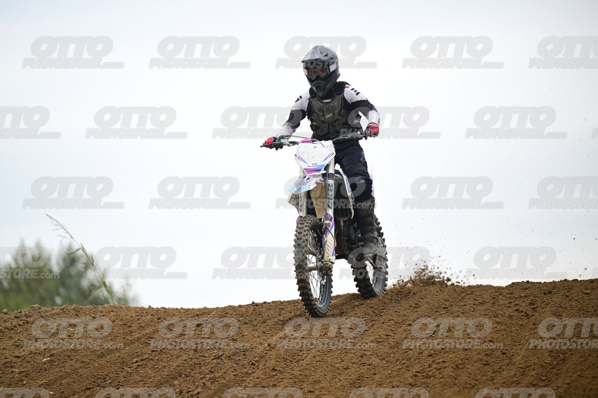 0 - HONDA WHITE PURPLE - WHITE BLACK SUITE (WHITE BLACK HELMET) · DSH_0839
