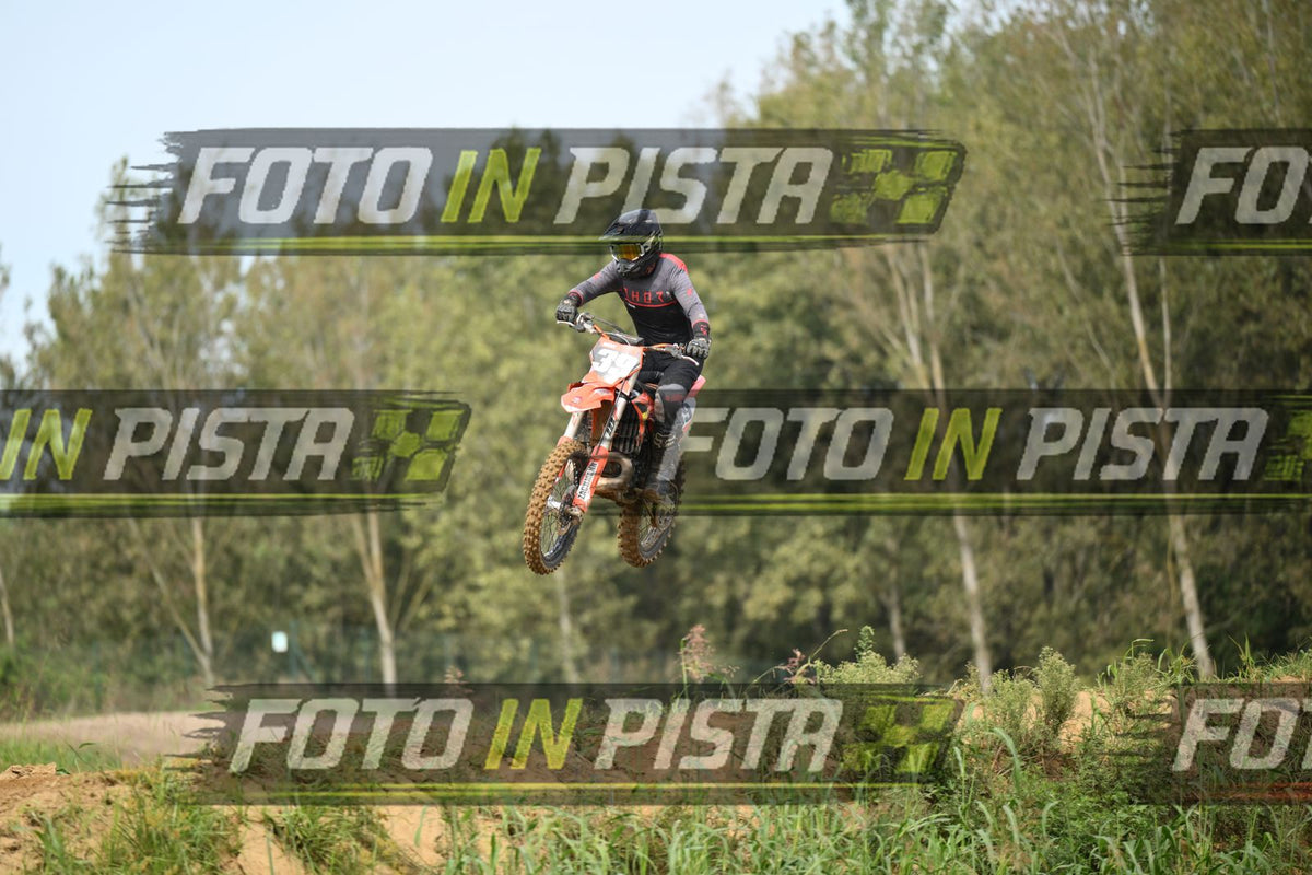 39 · DSH_0864