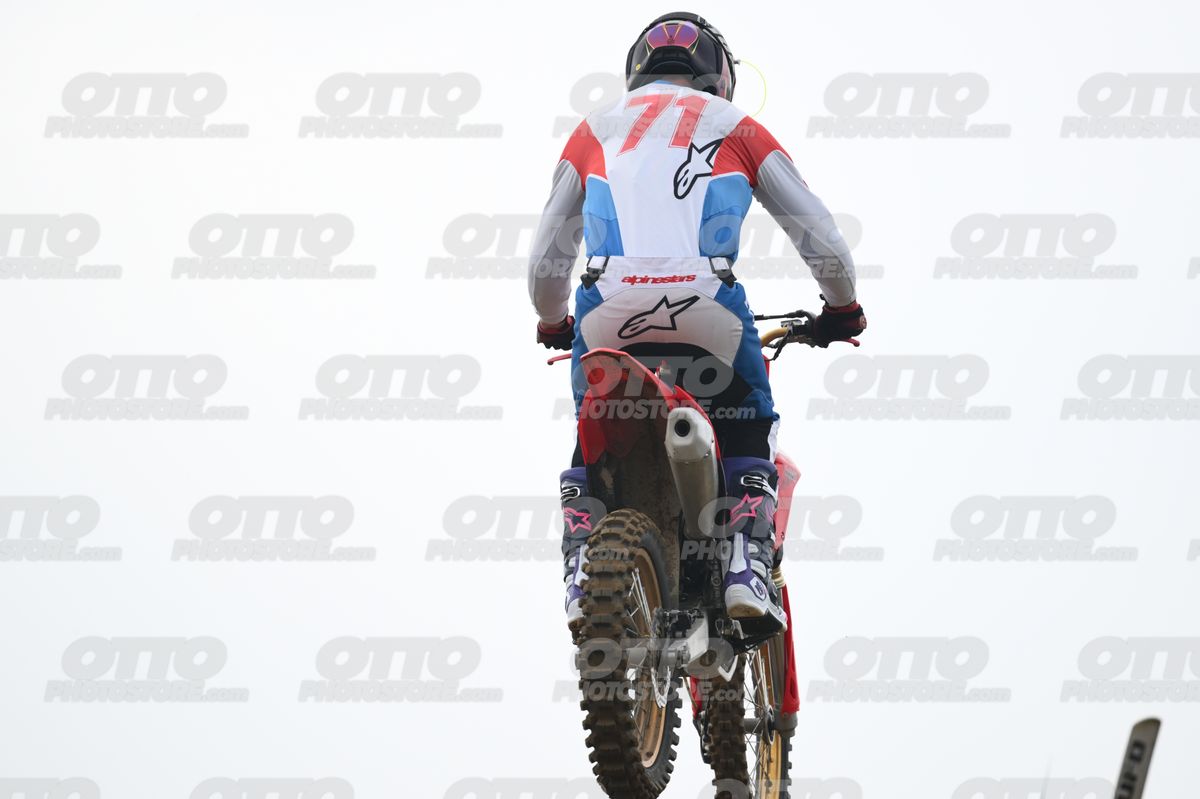 HONDA CRF - White Red Blue Honda Suite · DSH_0881