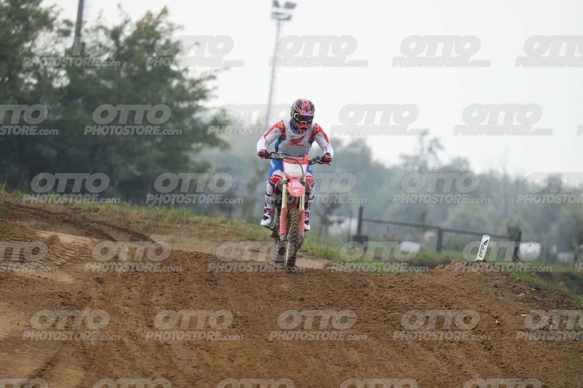 HONDA CRF - White Red Blue Honda Suite · DSH_0886