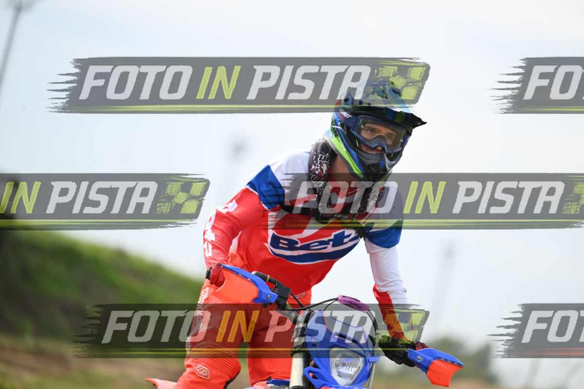 BETA · DSH_0929
