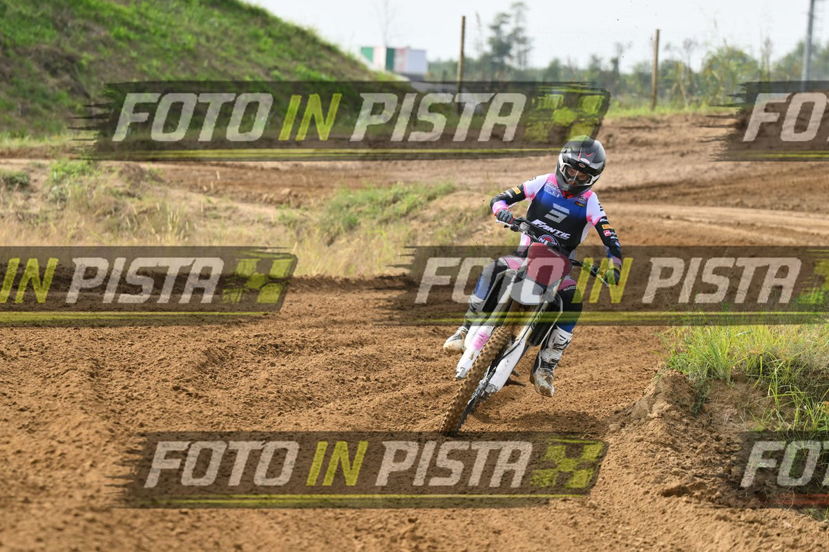 FANTIC RED PINK · DSH_0986