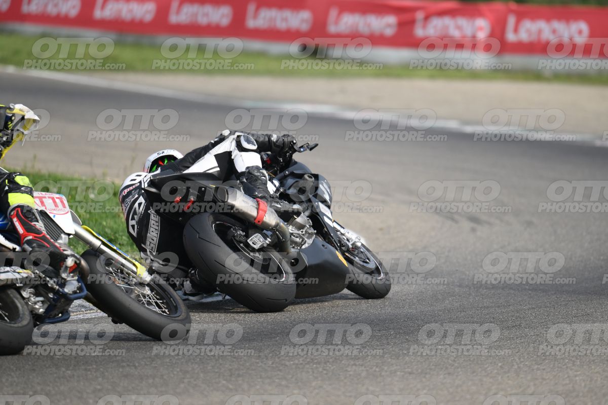 SUPERMOTO 68 · DSH_1039