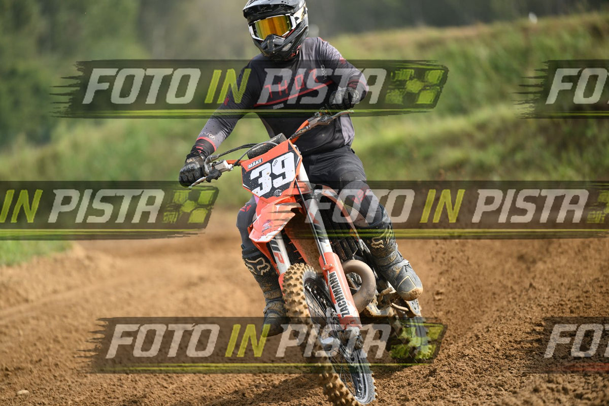 39 · DSH_1043