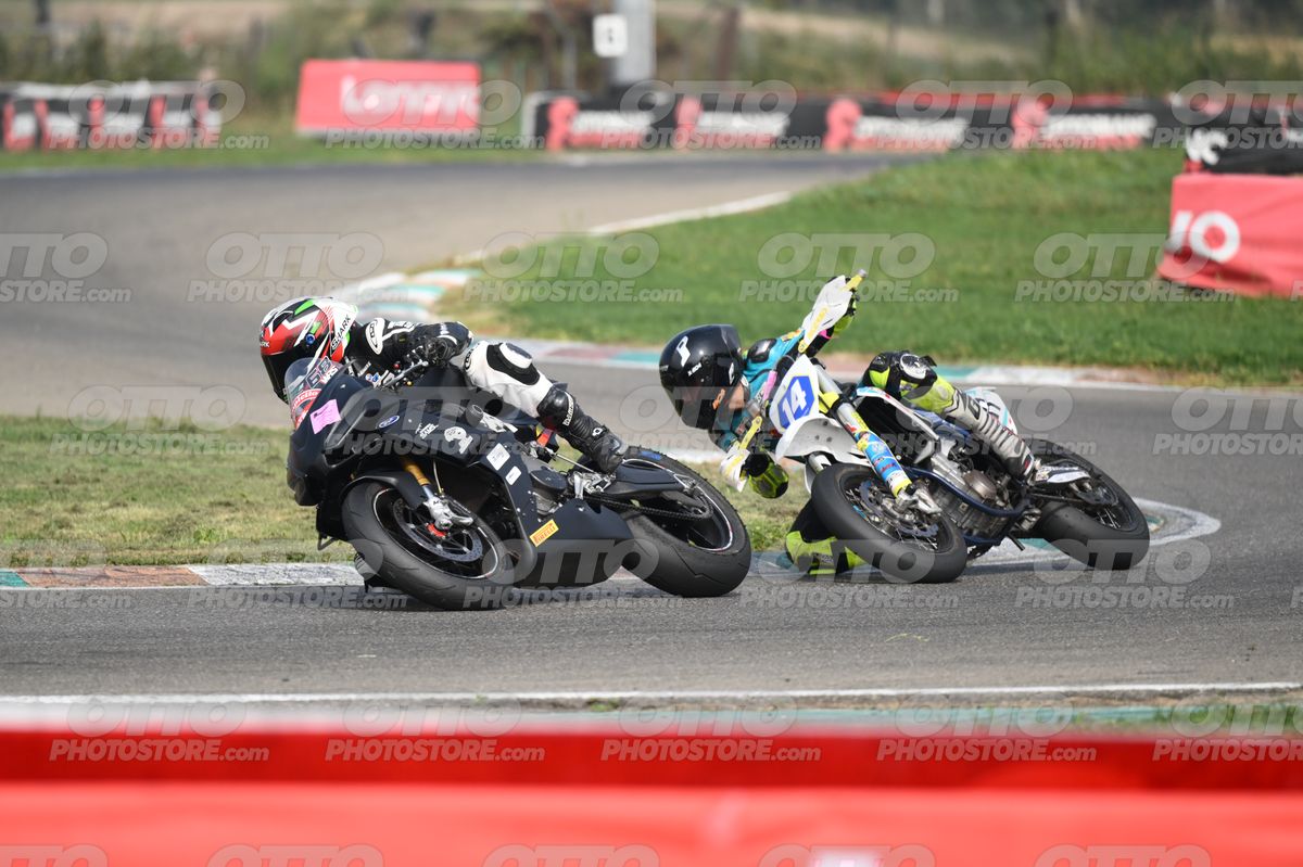 SUPERMOTO 14 · DSH_1067
