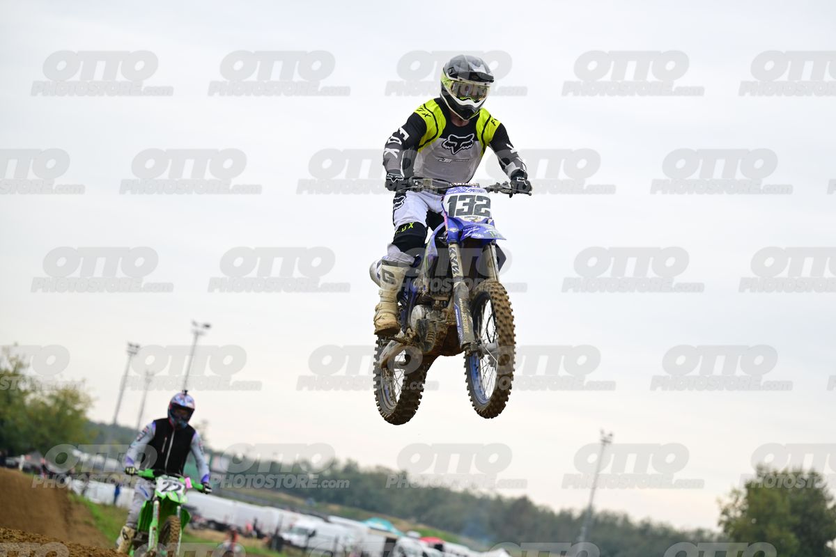 132 · DSH_1090