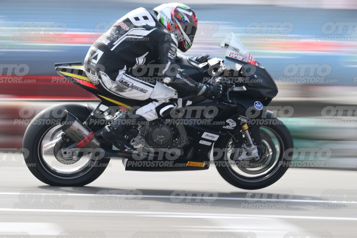 SUPERMOTO 68 · DSH_1099