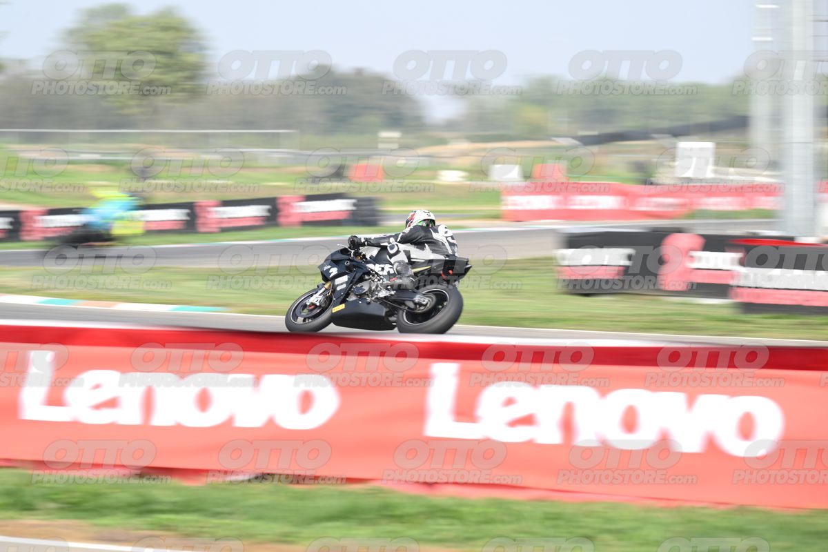 SUPERMOTO 68 · DSH_1114