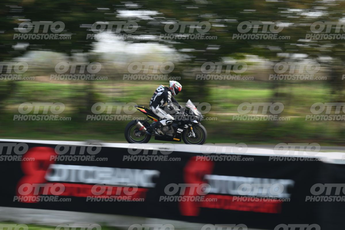 SUPERMOTO 68 · DSH_1115