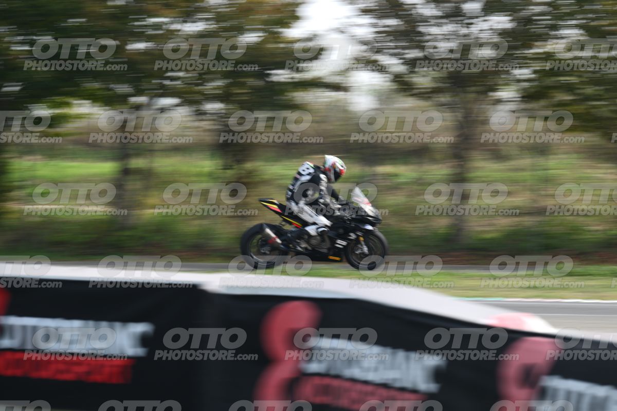 SUPERMOTO 68 · DSH_1116