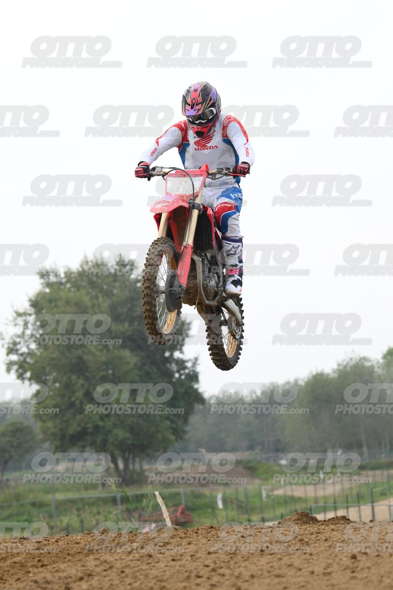 HONDA CRF - White Red Blue Honda Suite · DSH_1155