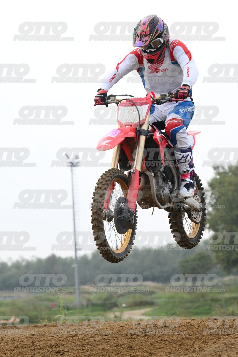 HONDA CRF - White Red Blue Honda Suite · DSH_1159