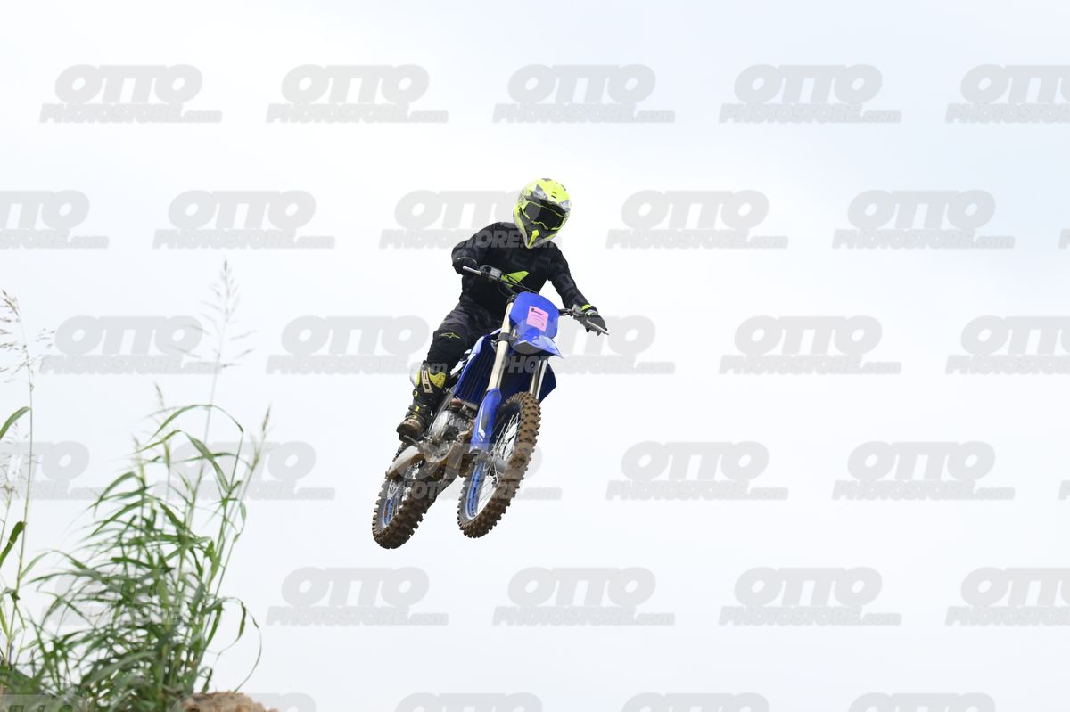 YAMAHA YZ -45F blue - Yellow Helmet · DSH_1175