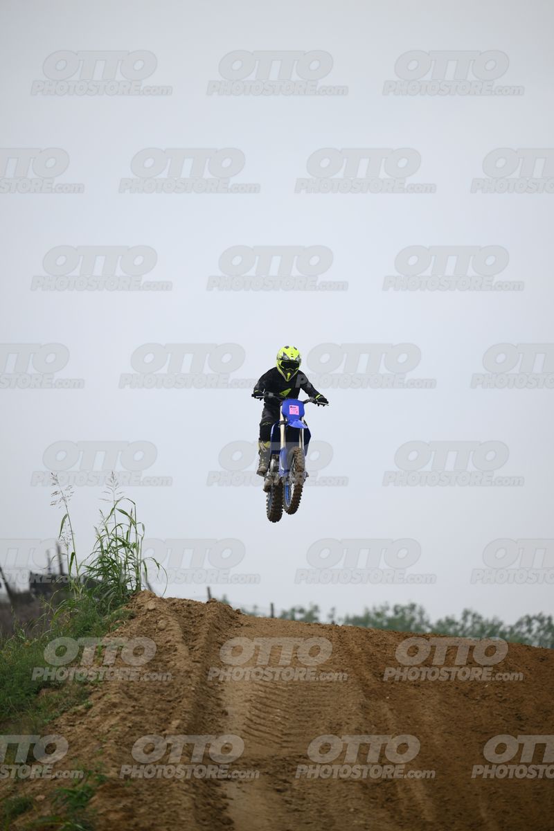 YAMAHA YZ -45F blue - Yellow Helmet · DSH_1218