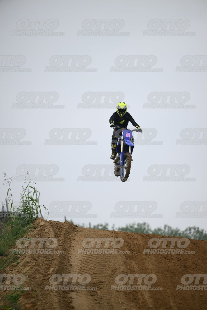 YAMAHA YZ -45F blue - Yellow Helmet · DSH_1222