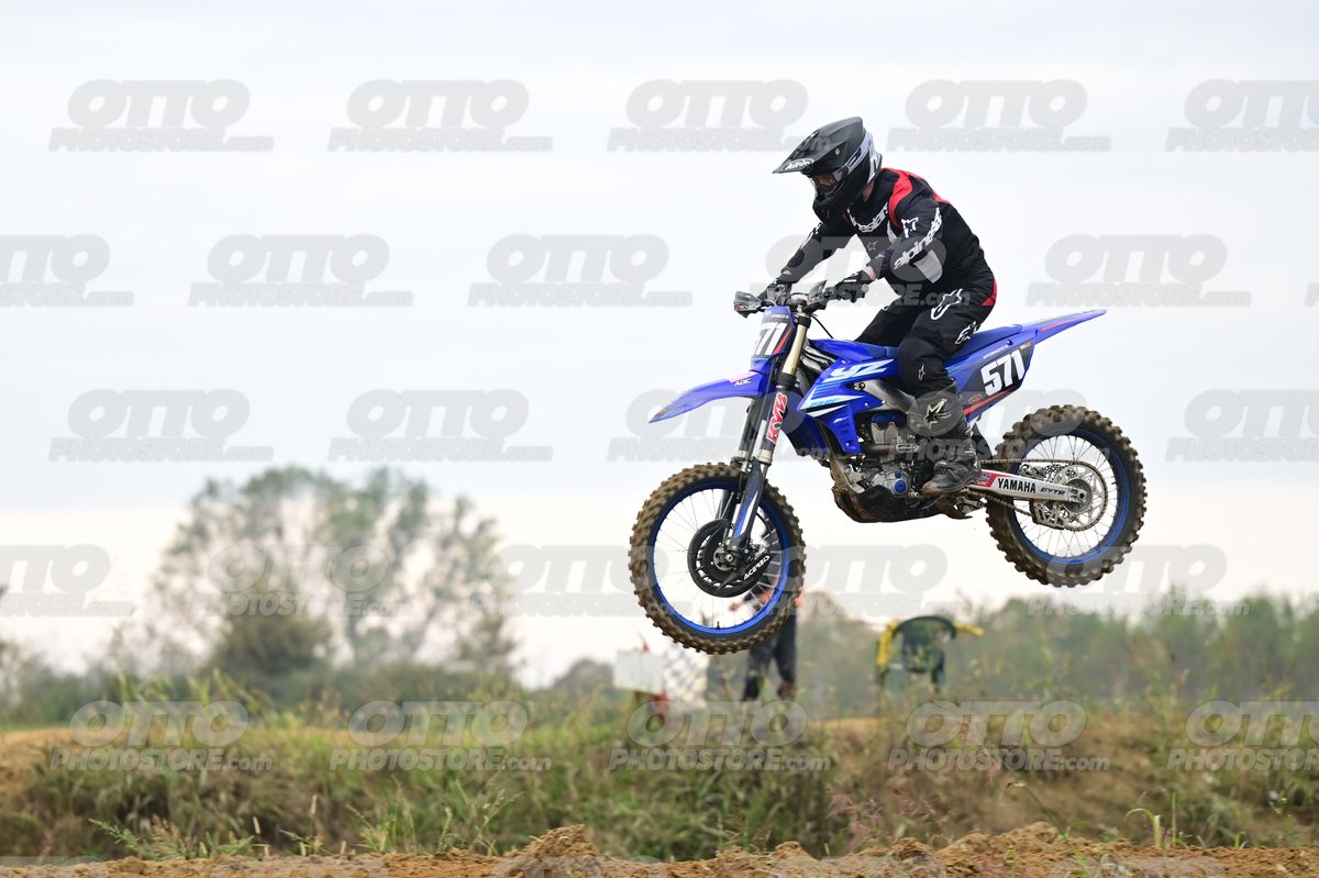 571 (YZ) · DSH_1273