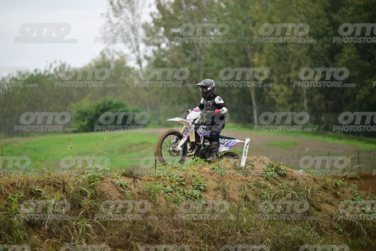 0 - HONDA WHITE PURPLE - WHITE BLACK SUITE (WHITE BLACK HELMET) · DSH_1275